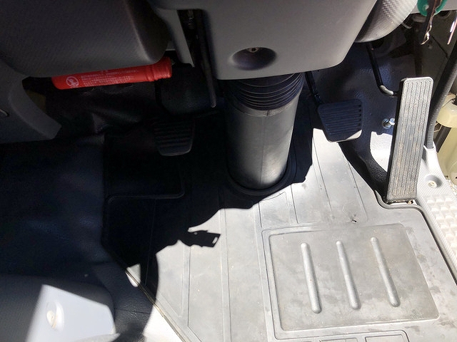 いすゞエルフパッカー車（塵芥車）小型（2t・3t）[写真32]