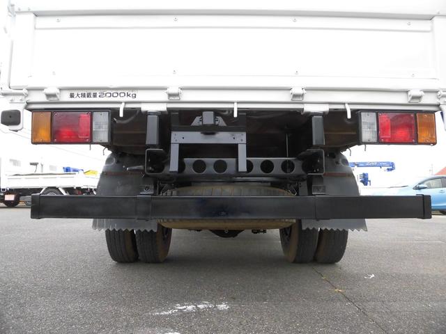 いすゞエルフクレーン3段小型（2t・3t）[写真13]