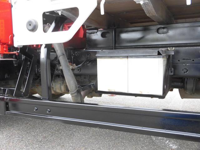 いすゞエルフクレーン3段小型（2t・3t）[写真16]