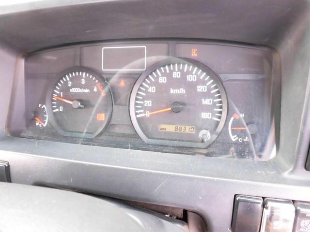 いすゞエルフクレーン3段小型（2t・3t）[写真20]