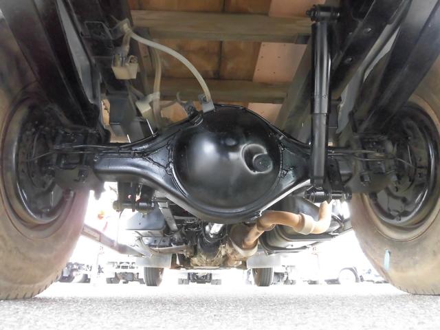 いすゞエルフクレーン3段小型（2t・3t）[写真33]