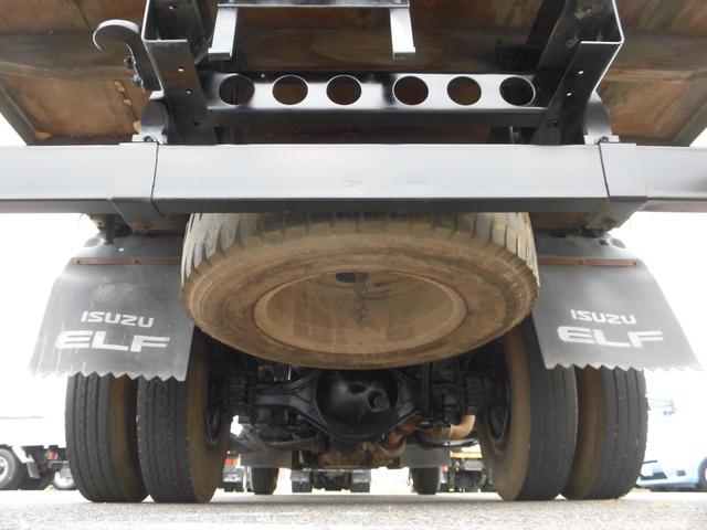 いすゞエルフクレーン3段小型（2t・3t）[写真34]