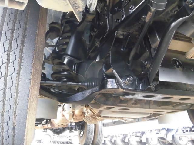 いすゞエルフクレーン3段小型（2t・3t）[写真35]