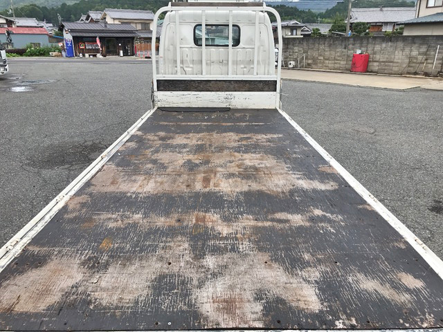 日野デュトロ平ボディ小型（2t・3t）[写真13]