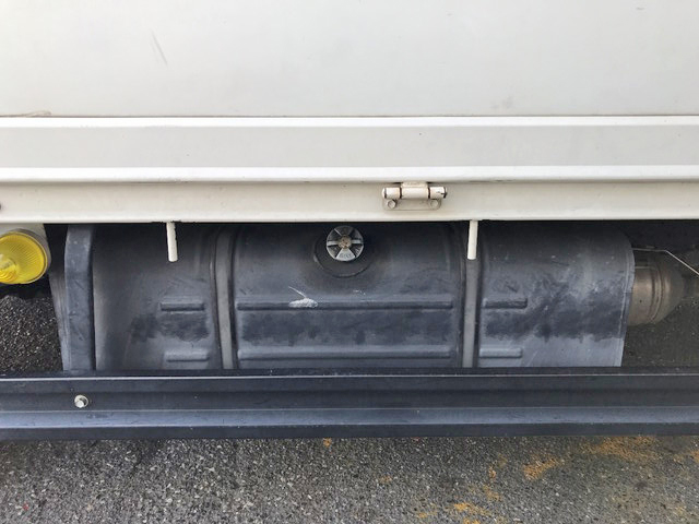 日野デュトロ平ボディ小型（2t・3t）[写真20]