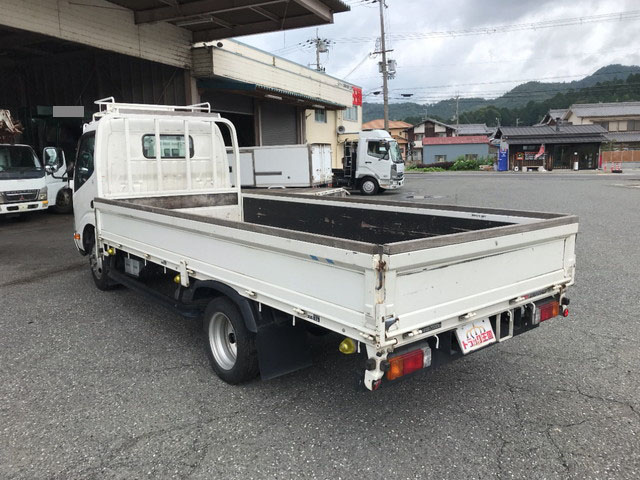 日野デュトロ平ボディ小型（2t・3t）[写真03]
