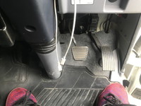 三菱ふそうキャンターガッツ平ボディ小型（2t・3t）[写真16]