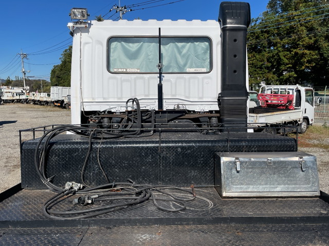 三菱ふそうスーパーグレートトレーラーヘッド（トラクターヘッド）大型（10t）[写真12]