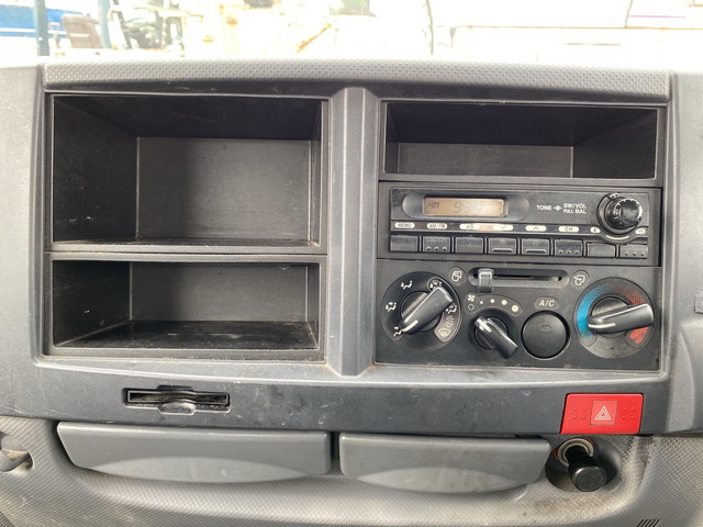 いすゞエルフ高所作業車小型（2t・3t）[写真32]