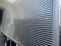 いすゞエルフアルミバン小型（2t・3t）[写真13]