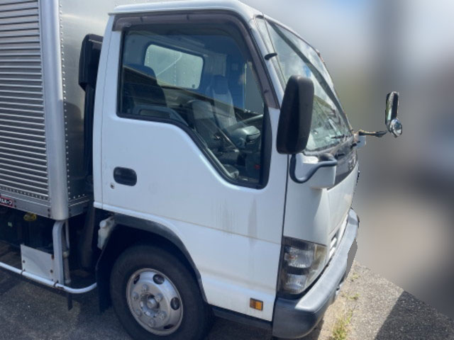 いすゞエルフアルミバン小型（2t・3t）[写真02]