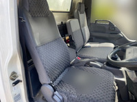 いすゞエルフアルミバン小型（2t・3t）[写真25]