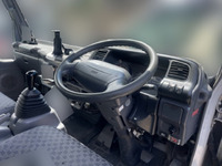 いすゞエルフアルミバン小型（2t・3t）[写真26]