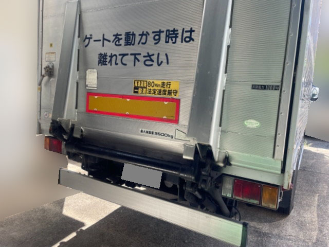 いすゞエルフアルミバン小型（2t・3t）[写真05]