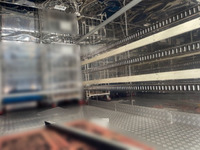 いすゞエルフアルミバン小型（2t・3t）[写真09]