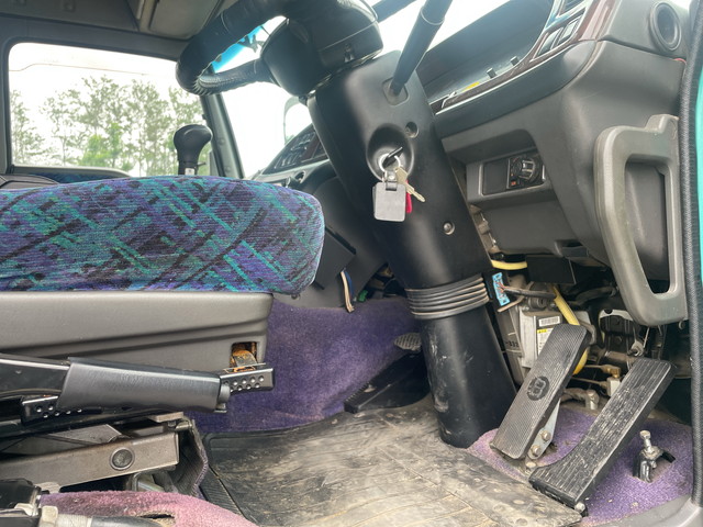 いすゞギガダンプ大型（10t）[写真31]