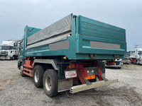 いすゞギガダンプ大型（10t）[写真04]