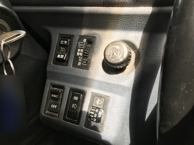 日野プロフィアアルミウイング大型（10t）[写真28]