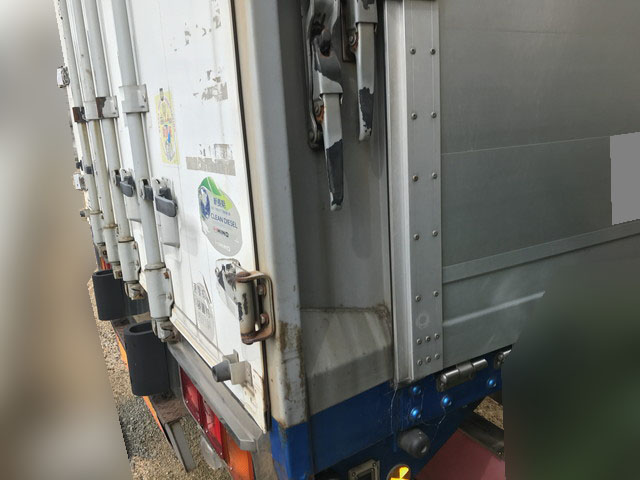 日野プロフィアアルミウイング大型（10t）[写真04]