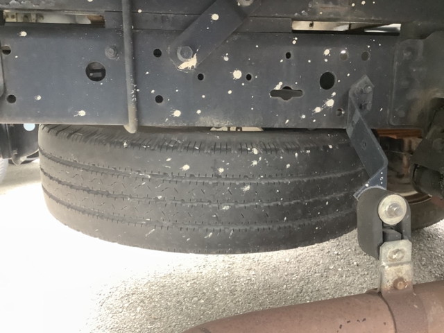 三菱ふそうキャンター平ボディ小型（2t・3t）[写真12]