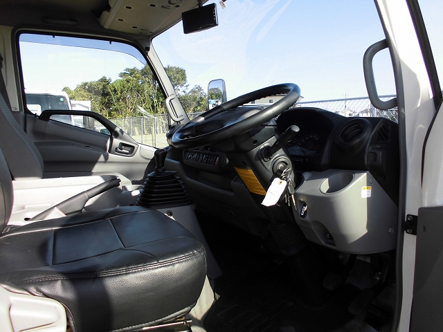 日野デュトロアルミウイング小型（2t・3t）[写真27]