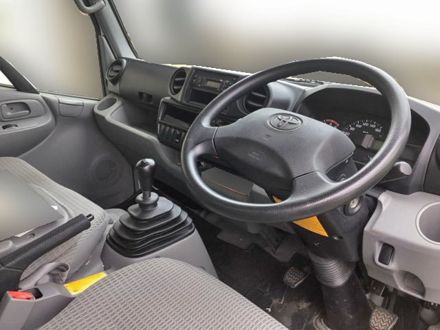 トヨタトヨエースパネルバン小型（2t・3t）[写真14]