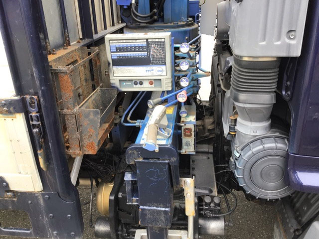 日野レンジャークレーン3段中型（4t）[写真05]