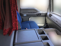 いすゞギガダンプ大型（10t）[写真18]