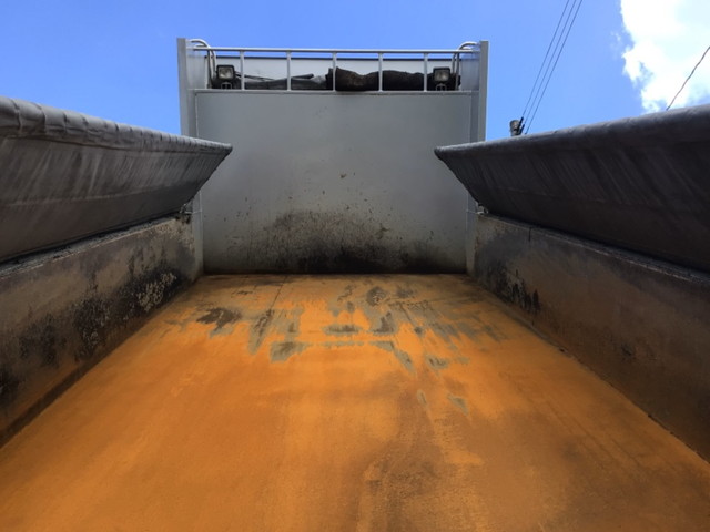 いすゞギガダンプ大型（10t）[写真03]