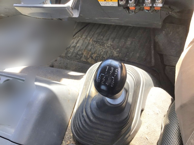 いすゞフォワードセルフクレーン5段増トン（6t・8t）[写真33]