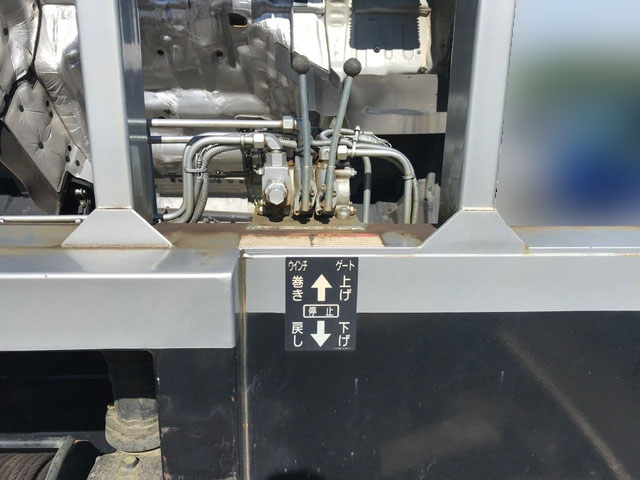 いすゞギガセーフティローダー大型（10t）[写真10]