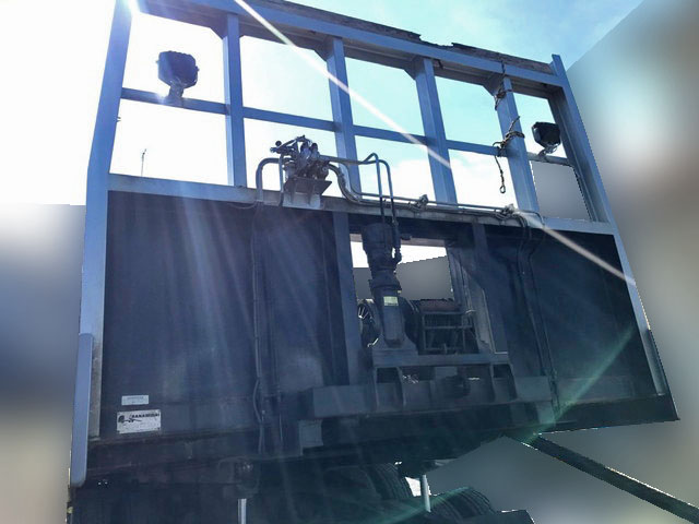 いすゞギガセーフティローダー大型（10t）[写真13]