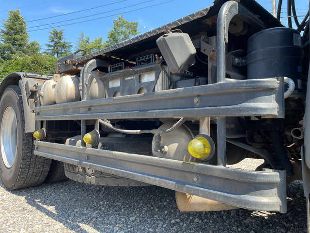 日野プロフィアトレーラーヘッド（トラクターヘッド）大型（10t）[写真13]