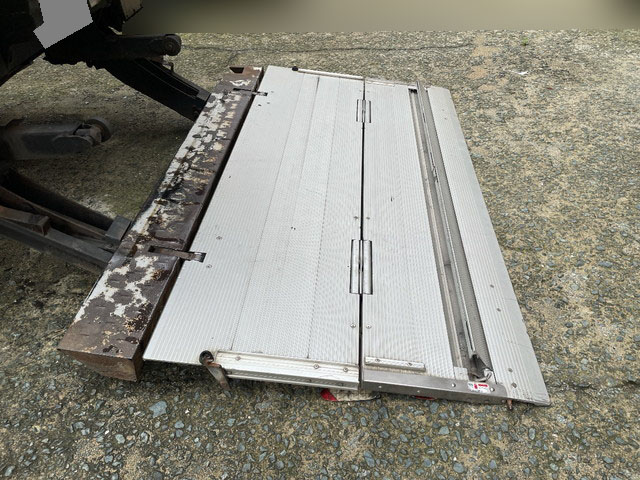 いすゞエルフパネルバン小型（2t・3t）[写真14]