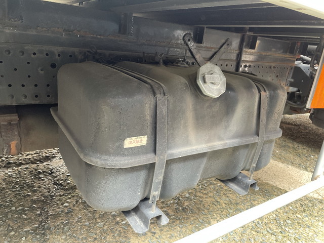 いすゞエルフパネルバン小型（2t・3t）[写真16]