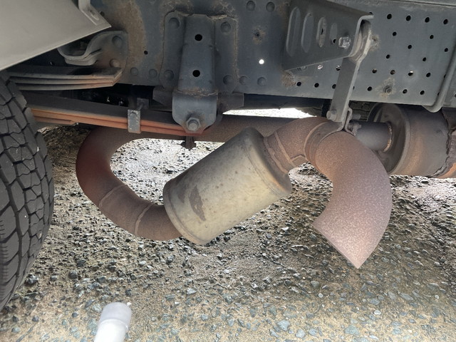 いすゞエルフパネルバン小型（2t・3t）[写真19]