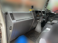 いすゞエルフパネルバン小型（2t・3t）[写真27]