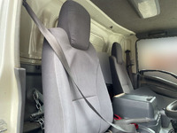 いすゞエルフパネルバン小型（2t・3t）[写真28]