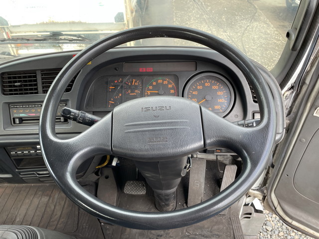 いすゞフォワードクレーン4段中型（4t）[写真33]