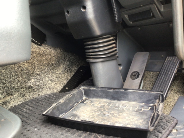 三菱ふそうスーパーグレートトレーラーヘッド（トラクターヘッド）大型（10t）[写真17]