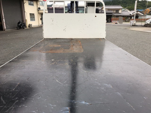 いすゞエルフクレーン6段小型（2t・3t）[写真12]