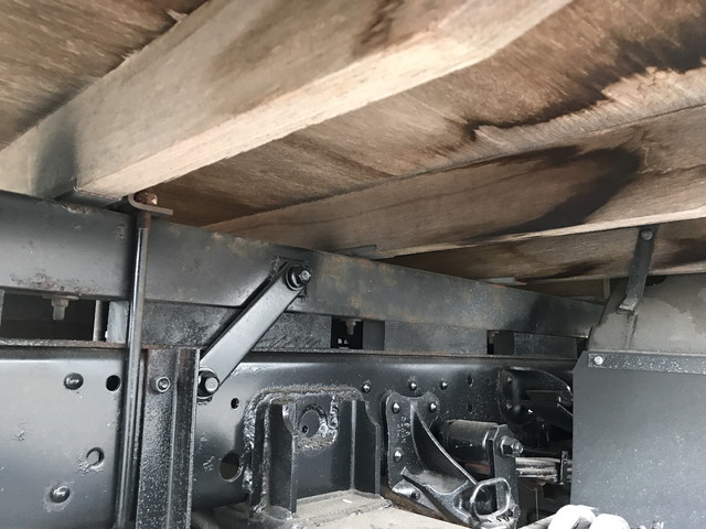 いすゞエルフクレーン6段小型（2t・3t）[写真24]