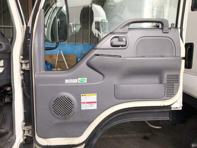 いすゞエルフクレーン6段小型（2t・3t）[写真30]