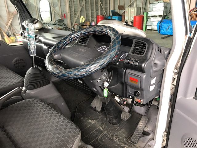 いすゞエルフクレーン6段小型（2t・3t）[写真34]