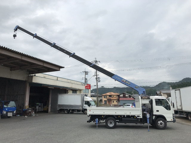 いすゞエルフクレーン6段小型（2t・3t）[写真07]