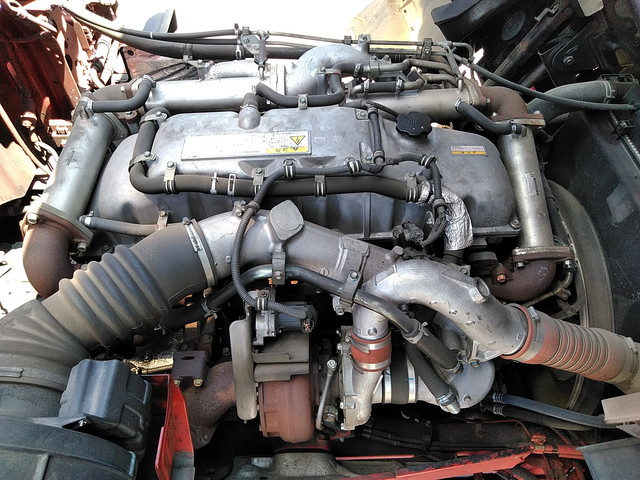 いすゞギガアルミウイング大型（10t）[写真27]