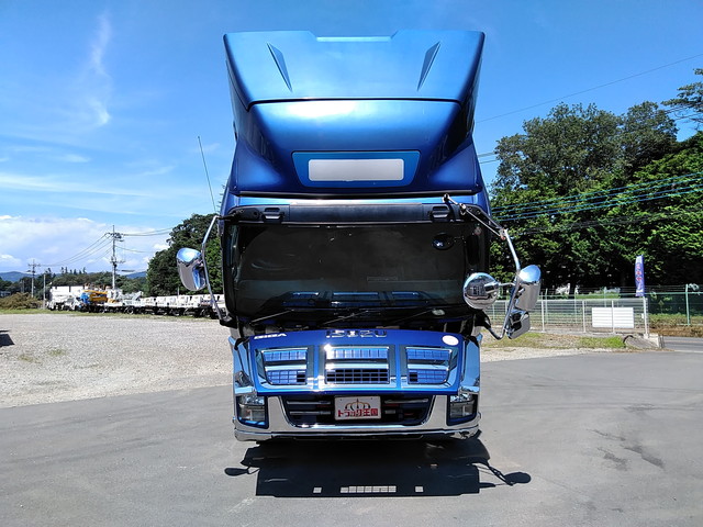 いすゞギガアルミウイング大型（10t）[写真09]