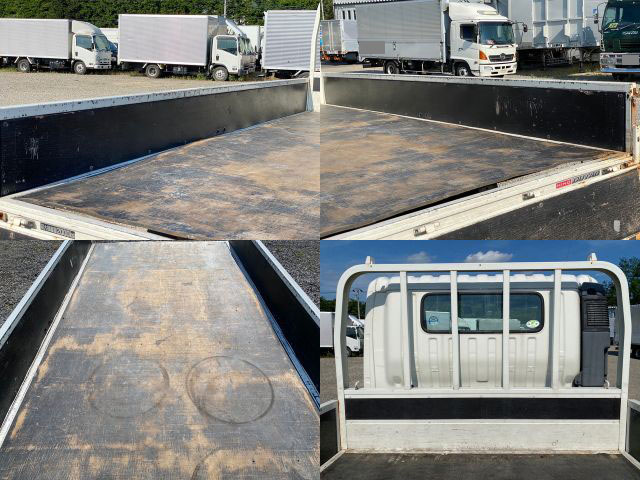 日野デュトロ平ボディ小型（2t・3t）[写真11]