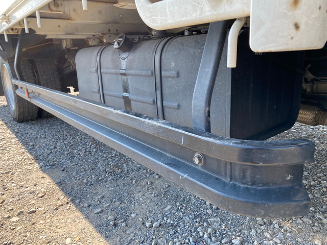 日野デュトロ平ボディ小型（2t・3t）[写真14]