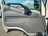 日野デュトロ平ボディ小型（2t・3t）[写真24]